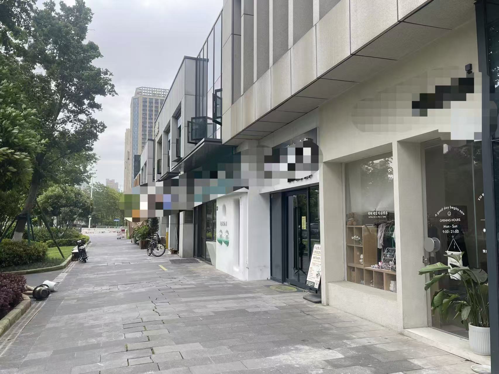 汉阳区四新北路招商樾望临街商铺美甲店...